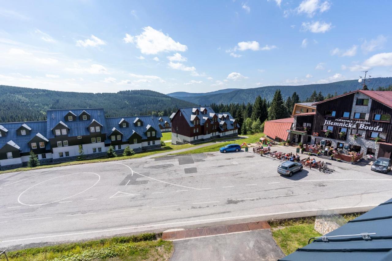 Apartman Horni Misecky - Luxusni Ubytovani Pro Dve Rodiny S Detmi Exterior foto