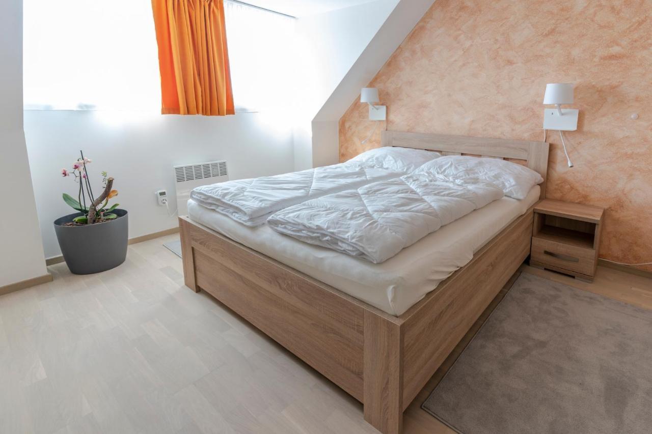 Apartman Horni Misecky - Luxusni Ubytovani Pro Dve Rodiny S Detmi Exterior foto